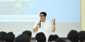 Krisdiansyah, ST, alumnus Teknik Elektro, Program Studi Elektronika, angkatan 1993 ITN Malang. Owner dan Founder PT Wahana Sinar Majapahit (Majapahit Logistics), sekaligus Ketua Koperasi Perkumpulan Pelaku Logistik Indonesia (PPLI). (Foto: Aqil/Humas ITN Malang)